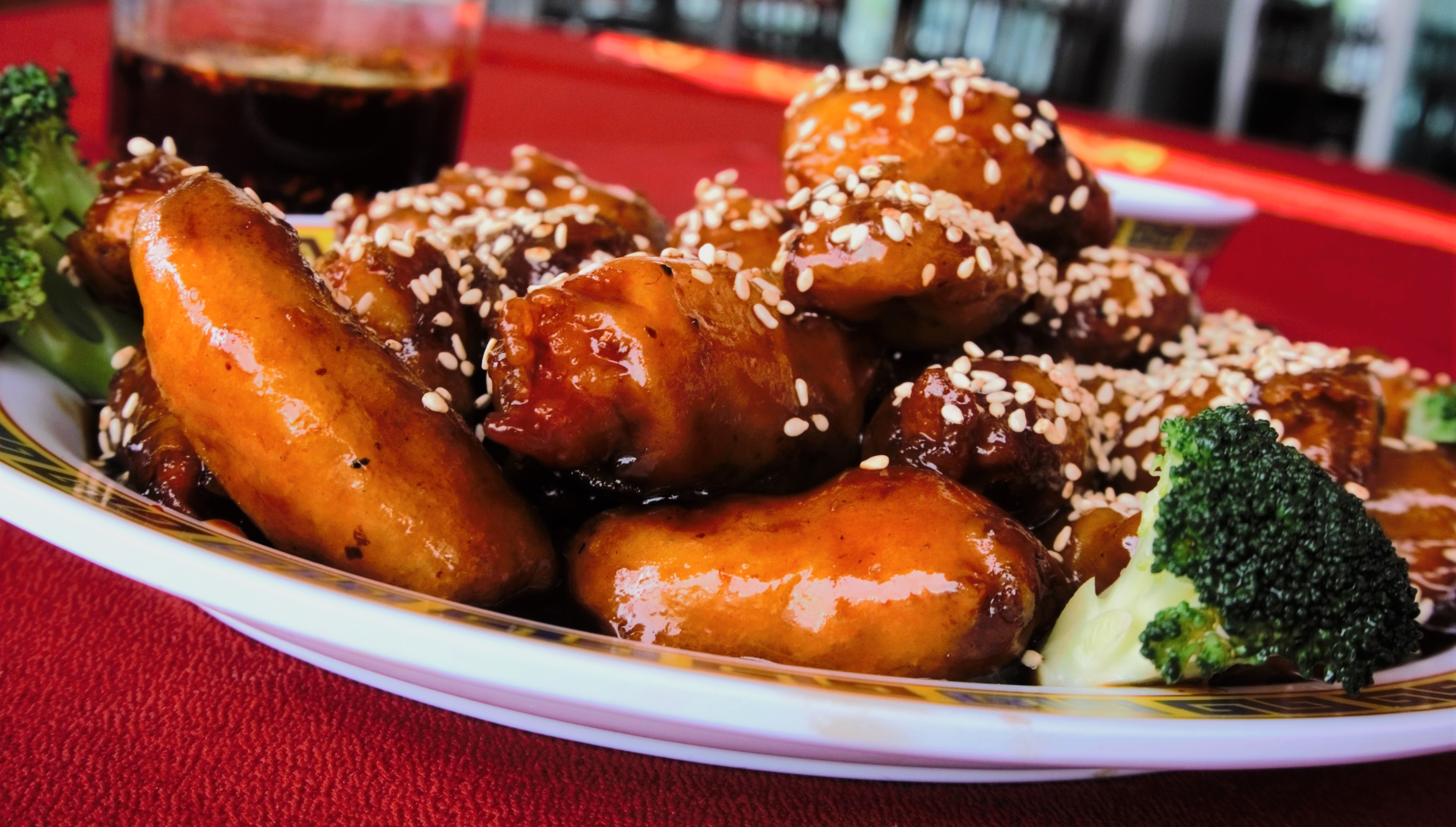 Pollo ajonjolí